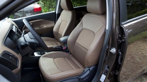 De Kia Rio heeft in ons land een onopvallend bestaan geleid. Nu compacte autos steeds meer aftrek vinden laat het merk geen kans liggen om de Rio een nieuw leven in te blazen. Met een totaal nieuw de