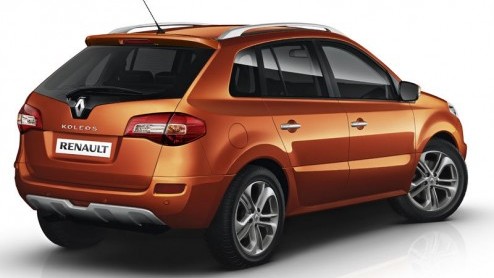 Renault heeft de Koleos in het nieuw gestoken. De Koreaans-Franse SUV, de Koleos is immers een gerebadgede Samsung, kon in ons land op weinig animo rekenen en is door de importeur uit de prijslijsten