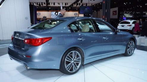 Potige primeurs op de New York Auto Show. Mis ze niet! Tenzij je niet van peekaa's houdt...