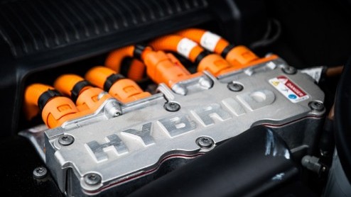 Volkswagen Jetta Hybrid nog tot eind dit jaar leverbaar met 14% bijtelling. Importeur verlaagt prijzen met minimaal 2200 euro.
