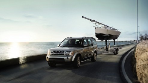 Land Rover heeft ook de Discovery voor modeljaar 2012 een update gegeven. Meer luxe en een achttrapsautomaat voor de dieselversie doen hun intrede om de iconische terreinauto nog beter op de kaart te 