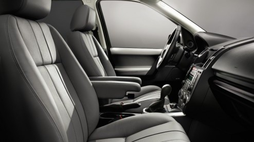 Vanaf dit najaar is de Land Rover Freelander 2 leverbaar in de Prestige-uitvoering. Zoals de naam al doet vermoeden is deze nieuwe aanwinst vrijgevig met luxe. Toch is het prijskaartje binnen de perke