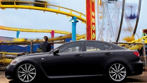 Het leukste voor het laatst? Bij Lexus gaat dat nu even niet op. De eerste exemplaren van de nieuwe Lexus IS-F zijn meteen gedoopt tot 'Neiman Marcus' edition. Het model wordt opgenomen in de kerstcat