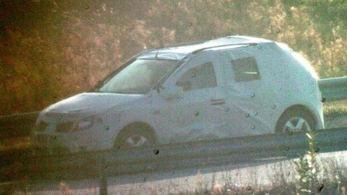 Renault heeft grote plannen met haar budgetmerk Dacia. In ons land is de vooral vooral ruime en praktische MCV uitvoering niet aan te slepen. In 2010 streeft het merk naar een productie van 1 miljoen