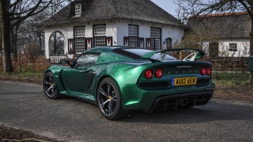 Autotest Lotus Evora S Sports Racer en Lotus Exige S. Beiden met een 3.5 liter V6, maar qua rijden een wereld van verschil.