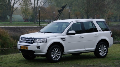 Van de veranderingen die de Land Rover Freelander voor het aanstaande modeljaar onderging is de komst van een nieuwe viercilinder turbo-benzinemotor wel de belangrijkste. Die kennen we al uit de Evoqu