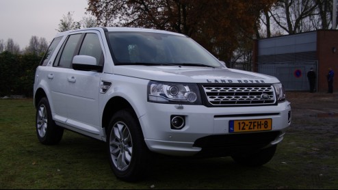 Van de veranderingen die de Land Rover Freelander voor het aanstaande modeljaar onderging is de komst van een nieuwe viercilinder turbo-benzinemotor wel de belangrijkste. Die kennen we al uit de Evoqu