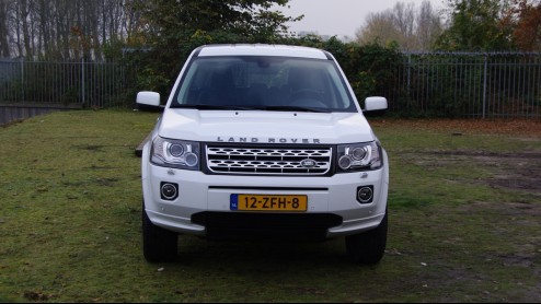 Van de veranderingen die de Land Rover Freelander voor het aanstaande modeljaar onderging is de komst van een nieuwe viercilinder turbo-benzinemotor wel de belangrijkste. Die kennen we al uit de Evoqu