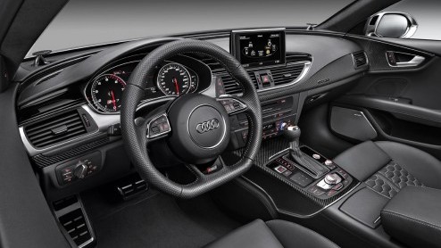 Ook Audi laat van zich horen in Detroit. En hoe?! De Duitsers presenteren op de Amerikaanse beursvloer de RS7 Sportback. Voorzien van het optionele dynamic plus package haalt de elegante vierdeurs cou