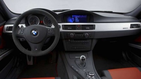 BMW komt met een ultieme versie van de M3 sedan. De tot M3 CRT gedoopte topsporter beschikt over de motor uit de M3 GTS, is opgetrokken uit CFRP-elementen en wordt in een zeer beperkte oplage van 67 s