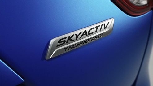 Daar is ie dan. Nou ja, bijna. Mazda toont volgende maand op de IAA Frankfurt de nieuwe CX-5 en stuurt bij dit bericht alvast een eerste foto mee. De compacte crossover profiteert volledig van SkyActi