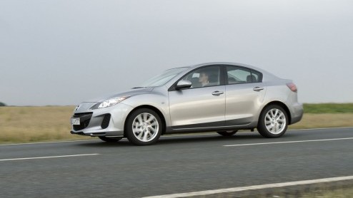 Het is even goed kijken, maar Mazda heeft de Mazda3 vernieuwd. Het bestverkochte model is in alle opzichten ietsje bijgeschaafd en kan nu bij zakelijk gebruik ook met 20% bijtelling worden gereden. Da