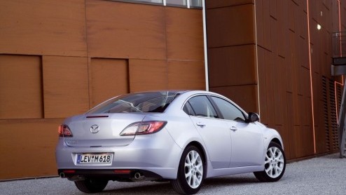 We hebbben de nieuwe Mazda 6 al even gezien, maar vanaf januari vinden we sedan in de showrooms. In februari volgt de Hatchback en in maart de SportBreak. Het is het tweede model van Mazda dat ontwikk