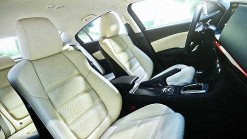 De nieuwe Mazda6 is de tweede nieuwe Mazda ontwikkeld volgens de efficiente SkyActiv-filosofie van het merk. Betekent dat de Mazda6 in navolging van de CX-5 ook het zakelijke segment kan gaan opschudd