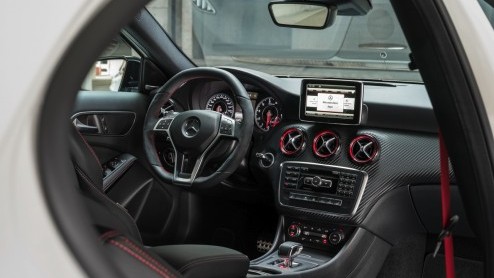 Mercedes A45 AMG in de verkoop voor 59.250 euro. En dat met 360 pk en vierwielaandrijving!