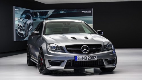 Mercedes C63 AMG Edition 507 heeft een meerprijs van 12.000 euro ten opzichte van de standaardversie. Dan krijg je wel 50 pk en exclusieve details erbij.
