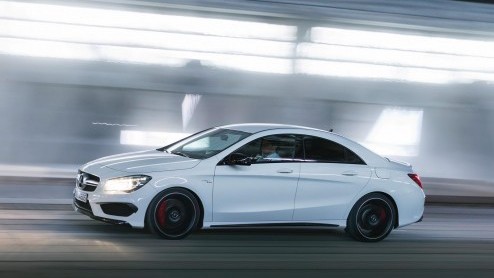 Mercedes-Benz CLA ook als 45 AMG. Met 360 pk en vierwielaandrijving. Leuk!