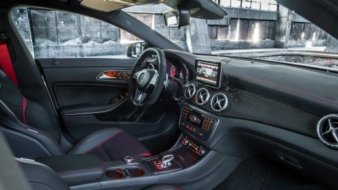 Mercedes-Benz CLA ook als 45 AMG. Met 360 pk en vierwielaandrijving. Leuk!