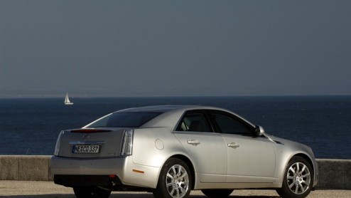 Cadillac gaat een nieuwe fase in met het offensief op de Europese markt. De nieuwe CTS is namelijk de eerste auto van het luxemerk van General Motors die serieuze concurrentie is voor de Europese prem