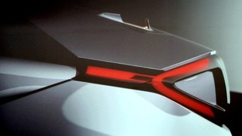 Dacia heeft wilde plannen. Niet met de bescheiden Logan of schappelijke Sandero, maar met heel iets anders. Iets vlots en sportiefs! Een eerste teaser is inmiddels uitgelekt, de officile onthulling v