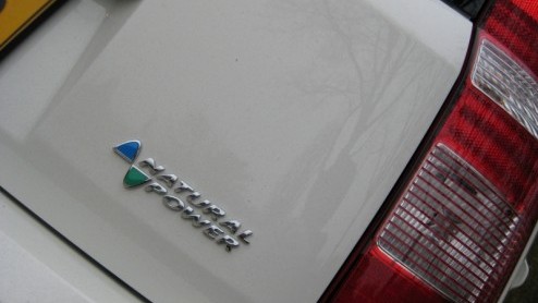 De Fiat Panda. Wie heeft m niet gehad? Jarenlang ht icoon voor de stadsauto en  ondanks de toegenomen concurrentie  nog steeds een veelgeziene gast in het verkeer. De Italianen weten wel raad met
