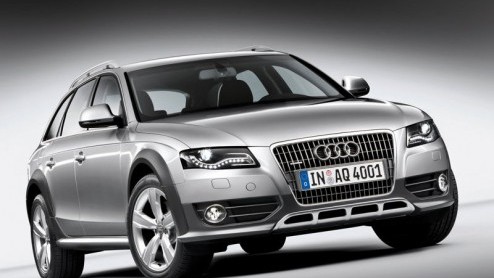 Audi breidt de Allroad-familie uit met de A4 Allroad quattro. De A4 Avant diende hiervoor als basis en werd stoer opgeleukt met bredere wielkasten, een andere grille en robuuste bumpers. Met wat extra