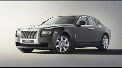 Zagen we eerst alleen de grille als plagerij, nu is hij helemaal in beeld: het studiemodel van de langverwachte, veelbelovende Baby-Rolls, de Rolls-Royce 200EX Concept! Wie m in levende lijve wil aan