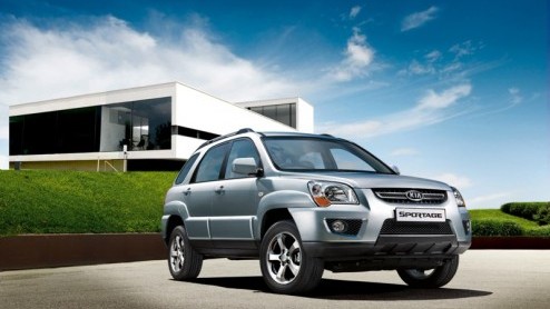 Kia breidt het Fifteen actiegamma uit met de Sportage Fifteen. Na de Picanto, Rio en ceed mag nu ook midi SUV uit de familie extra compleet door het leven, tegen een aantrekkelijke prijs. Dit in het