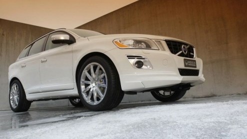 De firma Heico weet wel raad met Volvo's. Dit keer is de nieuwe XC60 onder handen genomen, waarna de Zweed veel sportiever in het leven staat, zonder afbreuk te doen aan het oorspronkelijke ontwerp.