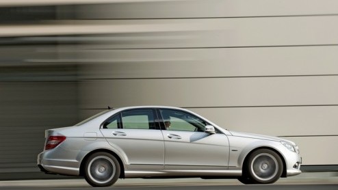 Mercedes houdt haar modellen natuurlijk zo veel mogelijk up to date. Daarom kunnen de C, CLS, GLK en SL(K) rekenen op verrijkte uitrustingsmogelijkheden en nieuwe motoren en type-aanduidingen.