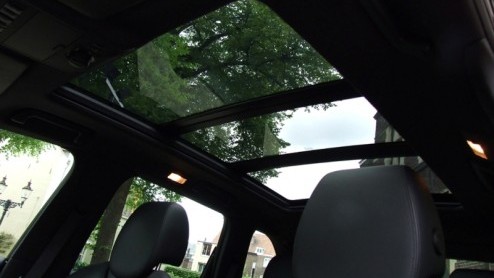 Een Porsche met een diesel. Wie had ooit kunnen denken dat het zover zou komen? Voor de echte sportwagenfanaat was de Cayenne al een doorn in het oog en nu moeten ze weer met lede ogen aanzien dat de