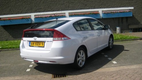 Zuinig rijden valt of staat met de rijstijl van de bestuurder. Daarom heeft Hondas nieuwe hybride een boordcomputer gekregen, die als leermeester fungeert. Autovandaag gaat op cursus met de Honda I