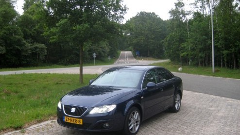 Waarom afrekenen met het verleden, moet Seat gedacht hebben. De nieuwe Seat Exeo is immers een vervolg op de succesvolle A4 van Audi. De Spanjaarden geven een eigen draai aan de zakelijke middenklasse