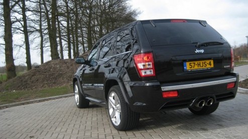 Hoe verantwoord is een Jeep Grand Cherokee SRT8? Als je van bulderende pk's, brutale looks en veel aandacht houdt kun je aan deze Amerikaan geen betere hebben. Uiteraard moet je wel over een dikke por