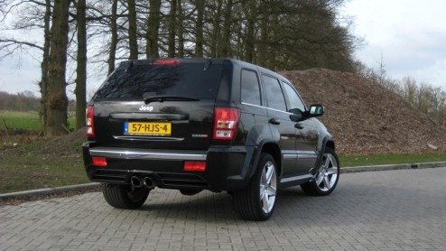 Hoe verantwoord is een Jeep Grand Cherokee SRT8? Als je van bulderende pk's, brutale looks en veel aandacht houdt kun je aan deze Amerikaan geen betere hebben. Uiteraard moet je wel over een dikke por