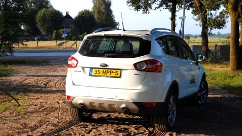 Ford was als Europese autofabrikant relatief laat met het bestormen van het compacte SUV-segment. De Kuga pakte wel direct serieus uit met zijn uitgesproken design en strakke rijeigenschappen. Maar, m