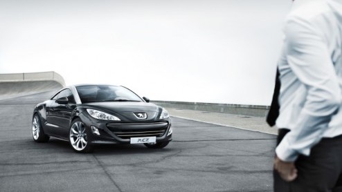 Peugeot pakt flink uit op de IAA Frankfurt. Naast de nieuwe familievriend 5008 zijn alle ogen natuurlijk gericht op de RCZ, een sportieve tweezitscoupe. Daarnaast is er veel ruimte voor ecovriendelijk