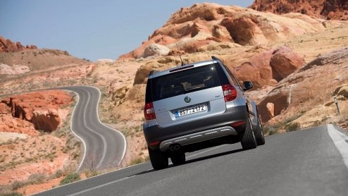 Vrijdag twee oktober, net voor dierendag, arriveert het nieuwe familielid Yeti bij de Skoda-dealers. Het prijskaartje voor deze stoere Tsjech, die een stuk offroad niet uit de weg slaat, maar ook fami