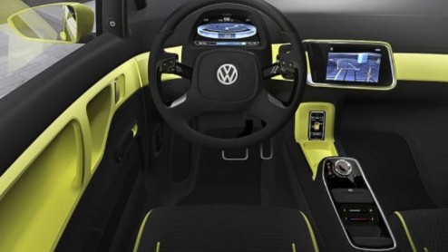 Ook Volkswagen omarmt de toekomst van elektrische auto's. In Frankfurt staat daarom de Volkswagen E-up. Niet groen, maar geel, en gebaseerd op de Up!.