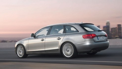 Een groen nieuwtje bij Audi. De 2.0 TFSI in de A4 wordt ook in een variant leverbaar die geschikt is voor E85, een brandstof waarin bio-ethanol is verwerkt. Voordeel: een lagere CO2-uitstoot. De lever
