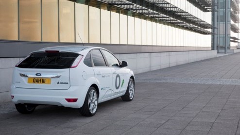 Ford gaat op de BEV-toer. Op de Autosalon 2009 in Frankfurt toont het merk het eerste prototype van een Battery Electric Vehicle, die is gebaseerd op de Focus. Het model is speciaal ontwikkeld om deel