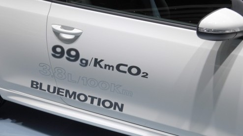 In november start Volkswagen met de levering van de nieuwe Golf BlueMotion. Het nieuwe model met 1.6 TDI is nog eens stukken zuiniger dan zijn voorganger en neemt genoegen met 3.8l/100km en 99 g/km CO
