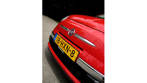 Stilstand is achteruitgang. Of toch niet? De Fiat 500 1.2 met Dualogic en Start&Stop boekt verbruikswinst bij elke stop, zonder er zelf iets voor te doen. Naast een lagere brandstofrekening levert dez