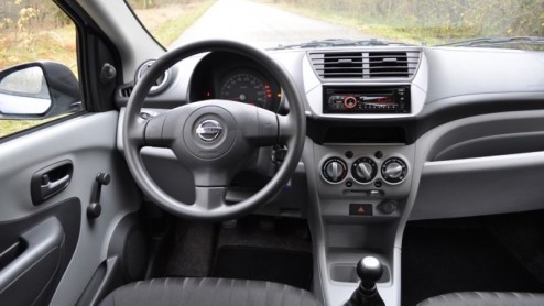 Leuk h, al die dikke autos rijden?! Een veelgehoorde reactie van vrienden en kennissen, die uiteraard ook allemaal een rondje mee willen rijden als er een snelle (en liefst dure) auto op de stoep st