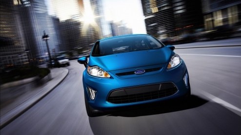 Ford heeft de nieuwe Fiesta ontwikkeld als ONE Ford wereldauto. De Duitsers willen met de compacte auto  waarvan er al een half miljoen verkocht zijn - nu ook de Amerikanen gaan plezieren die een maa