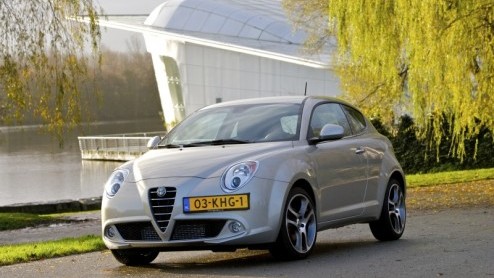 MultiAir is het toverwoord bij de Fiat-groep om meer pks uit motoren te persen en daar tegelijkertijd een lager verbruik tegenover te stellen. In de Alfa MiTo geven we twee nieuwe motoren met deze sl