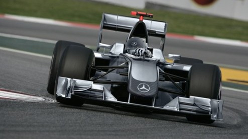 De kogel is door de kerk: zevenvoudig wereldkampioen Formule 1 Michael Schumacher rijdt in het seizoen 2010 voor Mercedes GP. Morgenochtend wordt de befaamde coureur in Brackley officieel gepresenteer