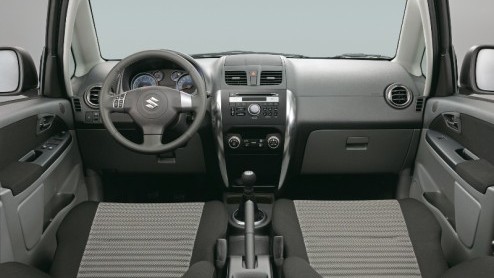 Als Fiat de Sedici vernieuwd heeft, kan Suzuki natuurlijk niet achterblijven. De outdoor-ingestelde SX4 krijgt komend voorjaar een opfriskuurtje. Voor de Japanner betekent dat bijgepunte looks en een