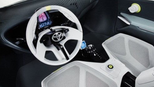 Toyota heeft grootste plannen met hybride-modellen. Het merk wil nog veel meer hybrides gaan verkopen. Daar kan niet alleen de Prius voor zorgen. Daarom komen de Japanners ook met een Auris Hybrid. De