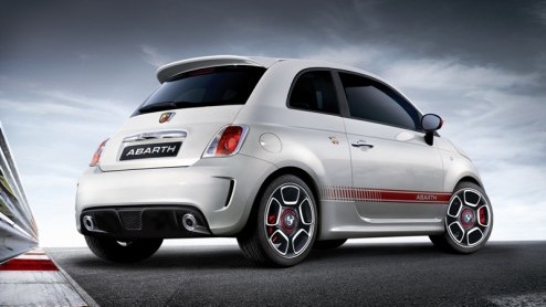 Sportief nieuws over het Italiaanse merk Abarth. De sportieve tak van de Fiat Group krijgt er in het eerste kwartaal van dit jaar meer dealers bij, zodat voortaan geen enkele regio in NL verstoken is 